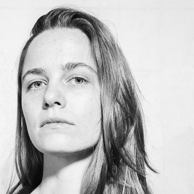 Kunstenfestival Aardenburg 2022 - Kunstenaars - Portret - Elise Eeraerts - © Foto Charlie De Keersmaecker