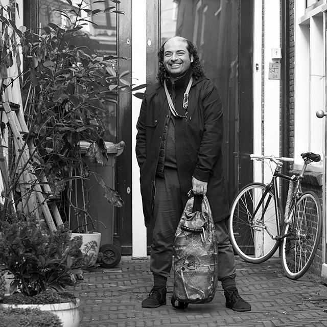 Kunstenfestival Aardenburg 2022 - Kunstenaars - Portret - Navid Nuur - © Foto Bruno Van Den Elshout
